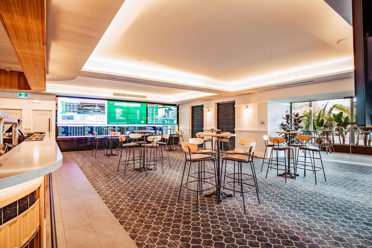 Five Island Hotel Cringila ภายนอก รูปภาพ