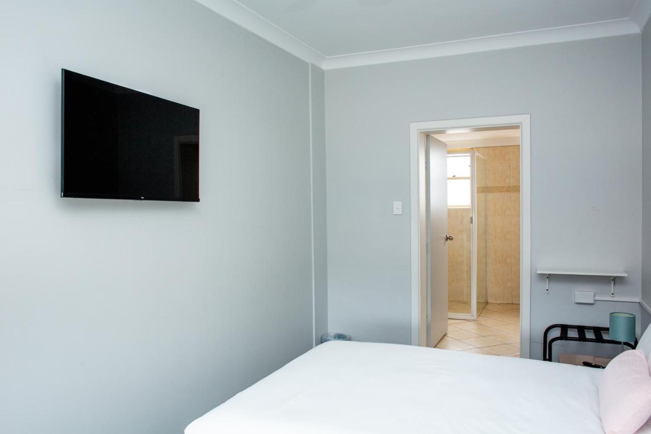 Five Island Hotel Cringila ภายนอก รูปภาพ
