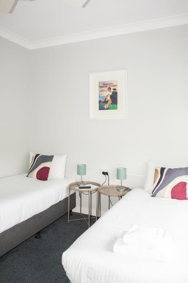Five Island Hotel Cringila ภายนอก รูปภาพ